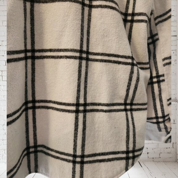 Altar’d State Plaid Shacket – Women’s Medium - Picture 10 of 11